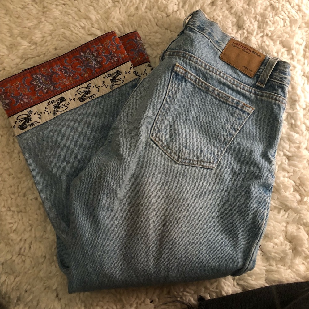 Vintage embroidered high rise jeans